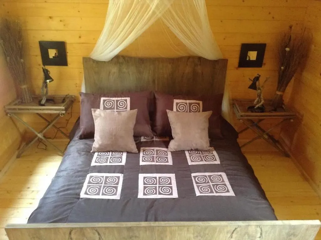 Hébergement de vacances Villa Chalet En Bois à Valensole France