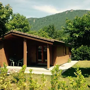 **** Camping Lakeside Cabin France